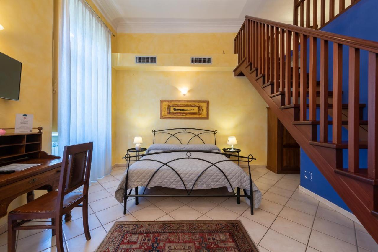 Bed & Breakfast Station 2*